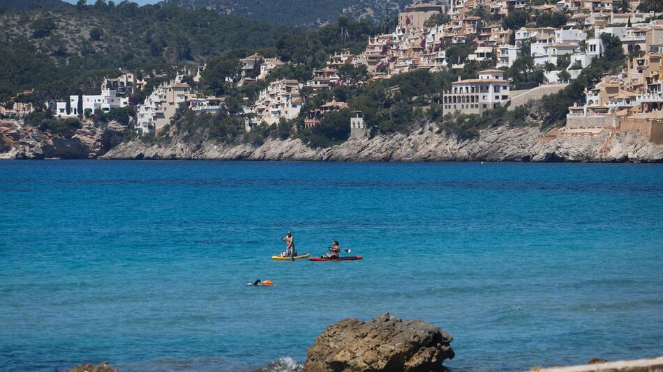 Spanien kündigt Grenzöffnung für Touristen erst für Juli an