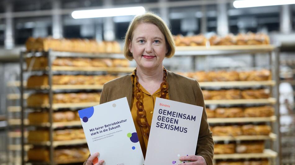 Bundesfamilienministerin Paus besucht Bio-Bäckerei