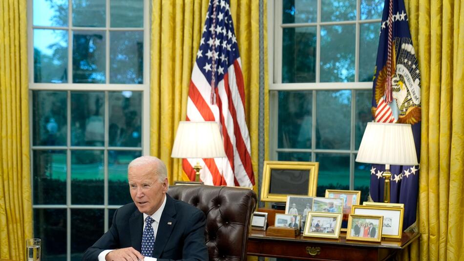 US-Präsident Biden im Oval Office