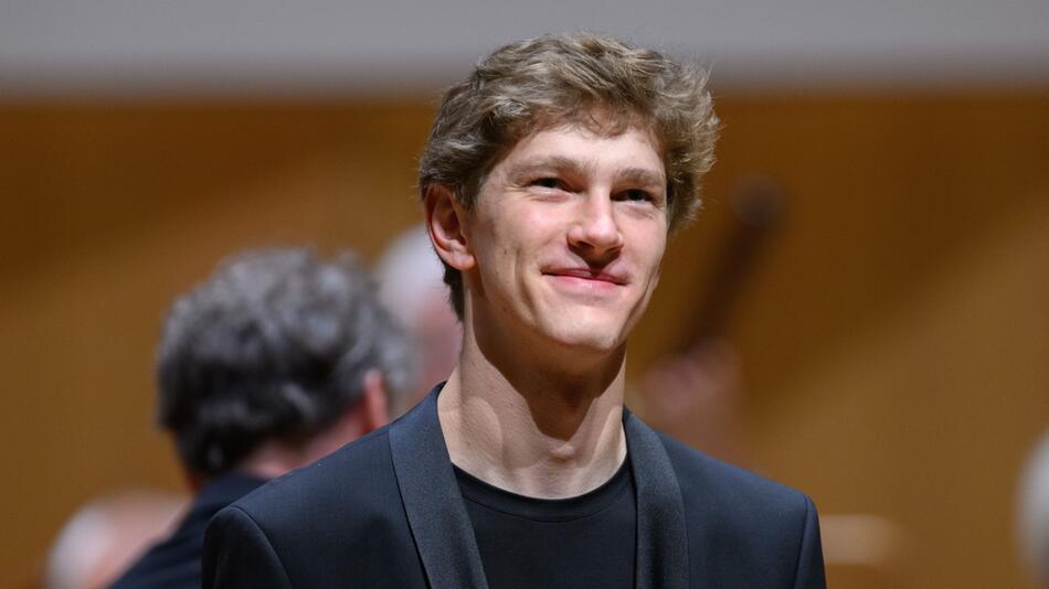 Pianist Jan Lisiecki