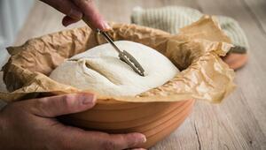 Sauerteig Weizenbrot im Römertopf backen
