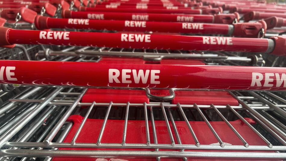 Rewe-Einkaufswagen