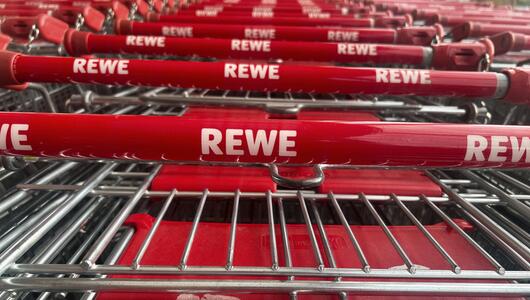 Rewe-Einkaufswagen