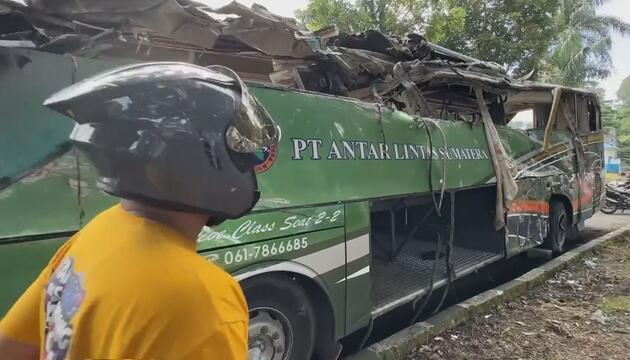 Busunglück in Indonesien: Mindestens zwölf Tote, mehrere Verletzte