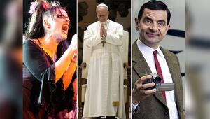 Nina Hagen und "Mr. Bean" (r.) sind im selben Jahr geboren wie der neue Papst Leo XIV.