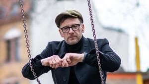 Schauspieler Hendrik Duryn verteidigt die Gen Z