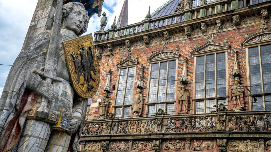 Bremer Rathaus mit Rolandstatue