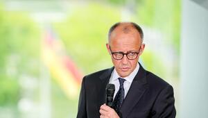 "Youth4Peace" bei Bundeskanzler Merz