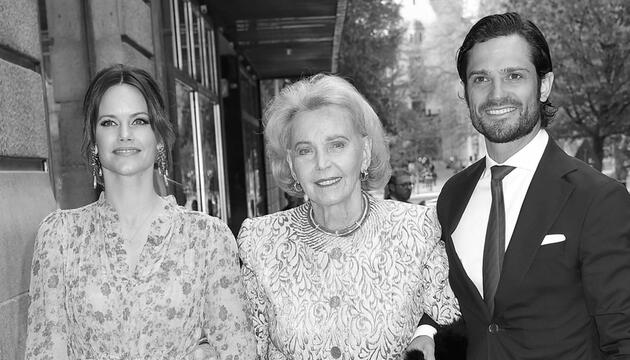 Prinzessin Sofia und Ehemann Prinz Carl Philip nahmen Gräfin Marianne Bernadotte bei einem ...
