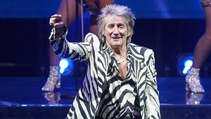 Gibt auch mit 80 auf der Bühne noch den wilden Party-Löwen: Superstar Rod Stewart.