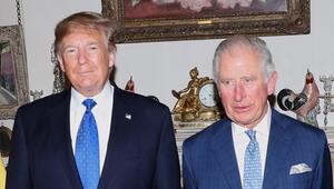 Donald Trump (li.) soll König Charles im September treffen.