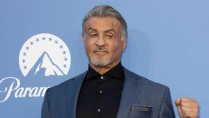 Sylvester Stallone hat offen über die Schattenseiten seiner Karriere gesprochen.