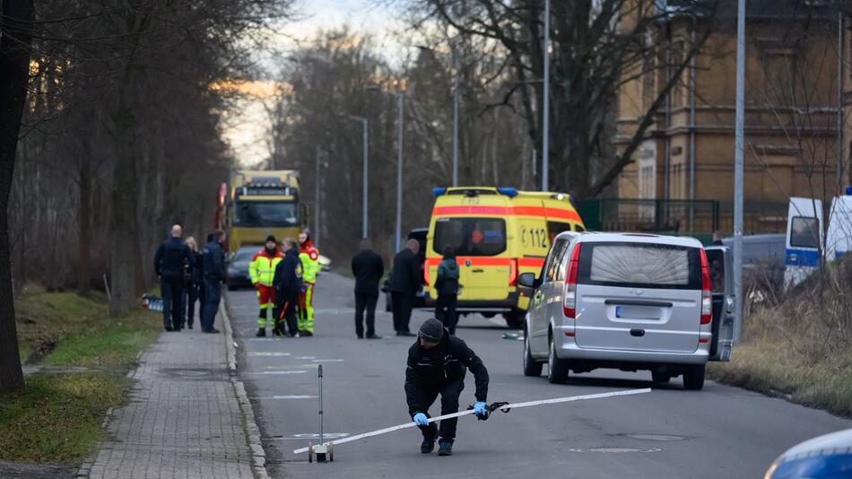 Polizist bei Fahndung nach Autodieben erfasst und getötet