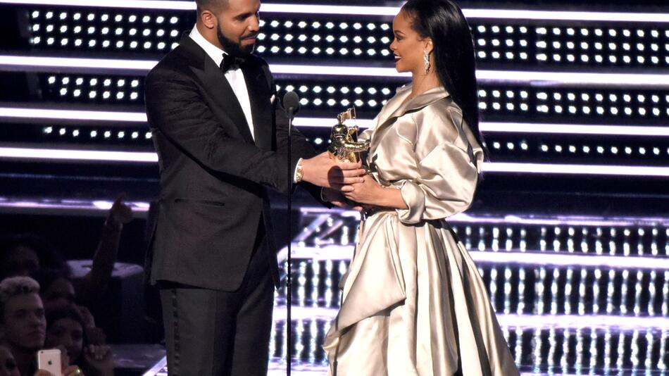 Drake, Rihanna, MTV Video Music Awards