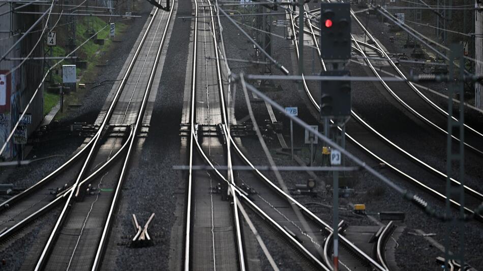 Signale regeln den Zugverkehr