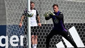 Training Fußball Nationalmannschaft Männer
