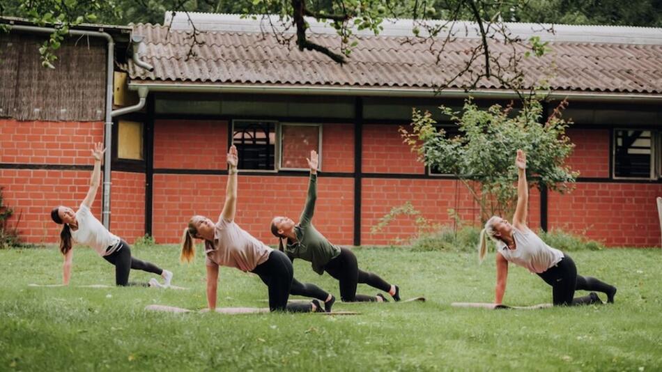Ulrike Maak ist Pilates- und Yogalehrerin.