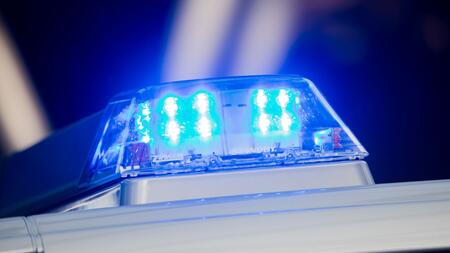 Motorradfahrer stirbt bei Frontalzusammenstoß