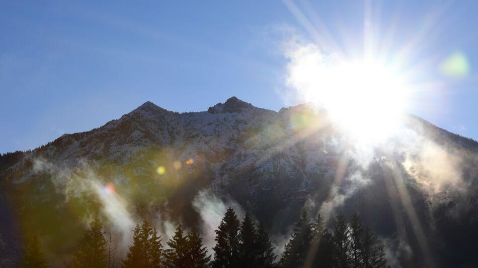 Morgennebel am Karwendelgebirge