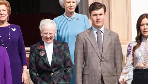 Königin Margrethe II. mit Enkel Kronprinz Christian bei ihrem 85. Geburtstag im April.