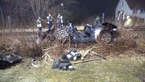 Regionalzug kracht in BMW: Tödlicher Unfall an Bahnübergang in Mengen