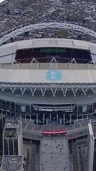 Tödlicher Unfall bei Oasis-Konzert: Mann stürzt in Wembley-Stadion und stirbt