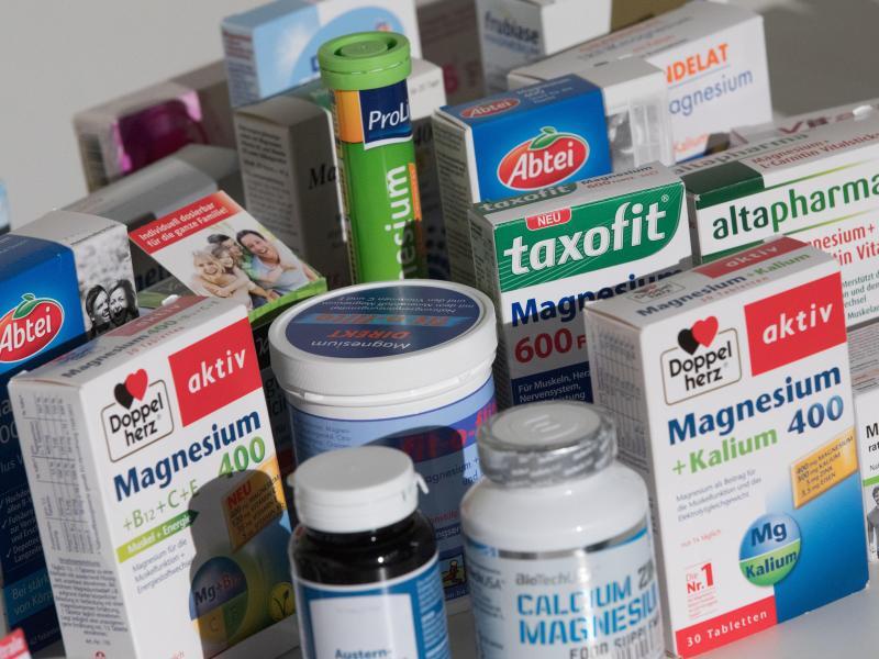Die Mesotherapie der Person von den Sommersprossen