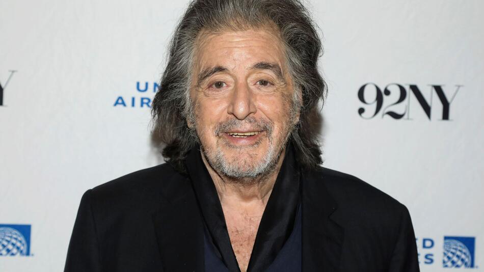 Pacino mit 83 Jahren Vater von Söhnchen Roman geworden