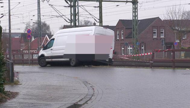 Mehr als 40 Glätteunfälle im Kreis Leer – Autobahn gesperrt