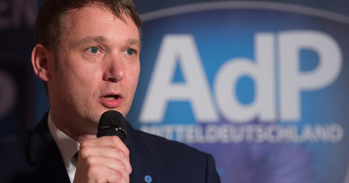 Poggenburg Kommt AfD-Fraktion Zuvor - Und Erklärt Austritt | WEB.DE