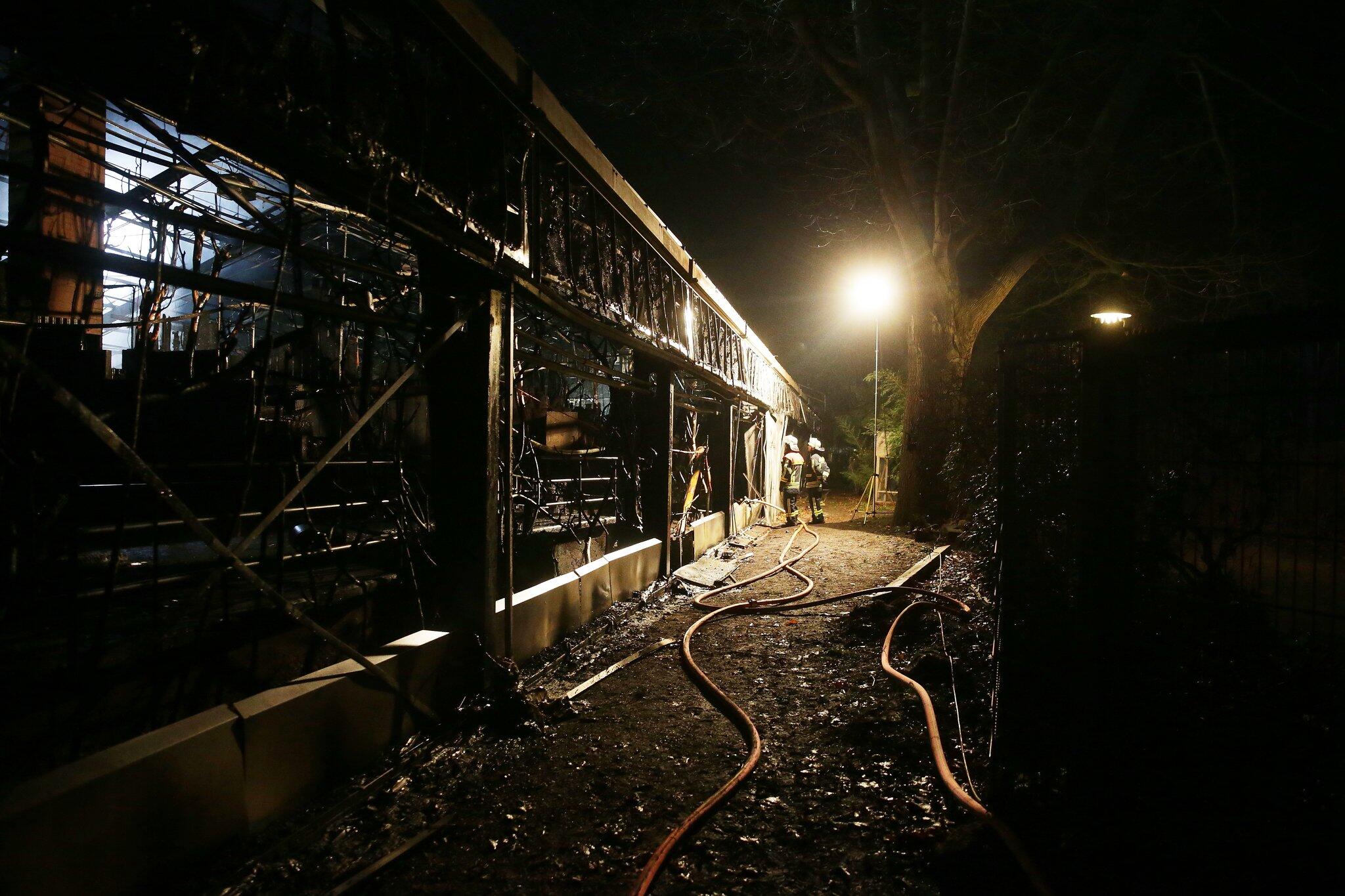 Brand In Krefelder Zoo - Alle Tiere Im Affenhaus Tot | WEB.DE