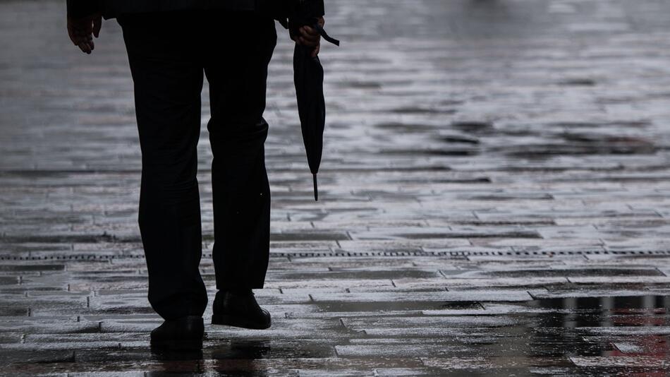 Einzelne Schauer und Gewitter erwartet