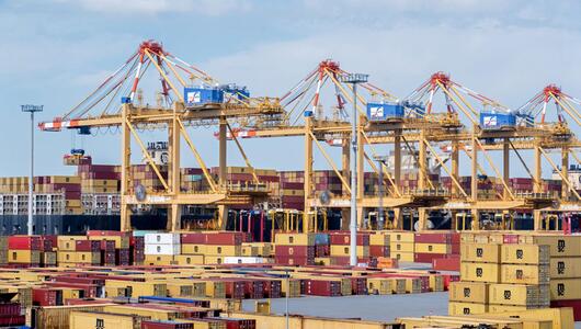 Containerterminal in Bremerhaven