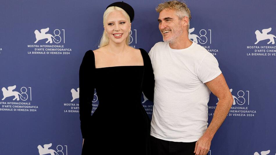 Lady Gaga und Joaquin Phoenix beim "Joker: Folie A Deux"-Fotocall in Venedig.