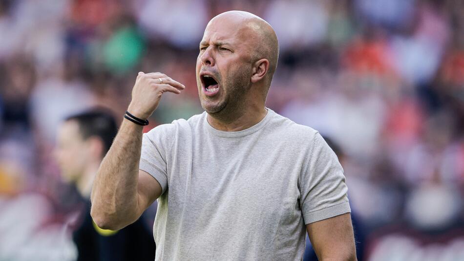 Rotterdams Trainer Arne Slot während der Partie in Nijmegen