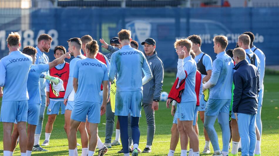 Training des VfL Bochum mit Interimstrainern Feldhoff und Ural