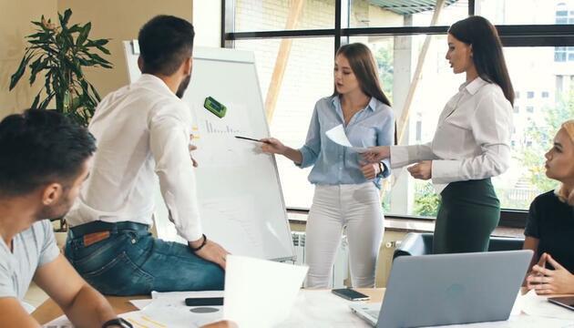 Umfrage: Arbeit als Sinn des Lebens verliert an Bedeutung