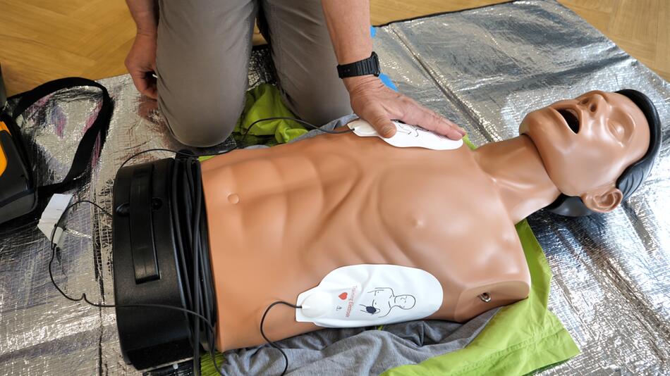 Anwendung eines Defibrillators