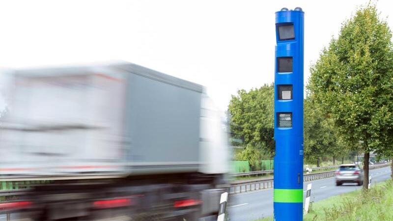 Kontrollsäule für Lkw-Maut