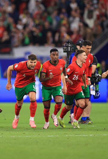 Portugal jubelt im Elfmeterschießen.