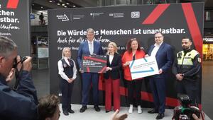 Nach Tod von Zugbegleiter - Bahn startet Respektkampagne