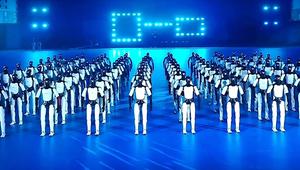 Perfekt im Takt: 110 humanoide Roboter tanzen zum Weltrekord