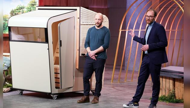 "Die Höhle der Löwen": Thorsten (r.) und Thomas Sauer präsentieren ihre "Korbsauna".
