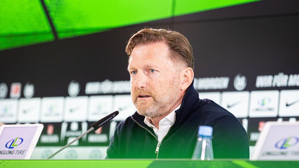 Ralph Hasenhüttl bei seiner Präsentation als Trainer des VfL Wolfsburg am 18. März 2024