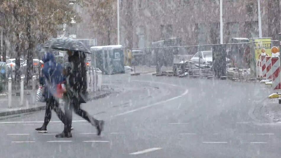 Frostige Aussichten: Schauer, Graupelgewitter und Schnee erwartet