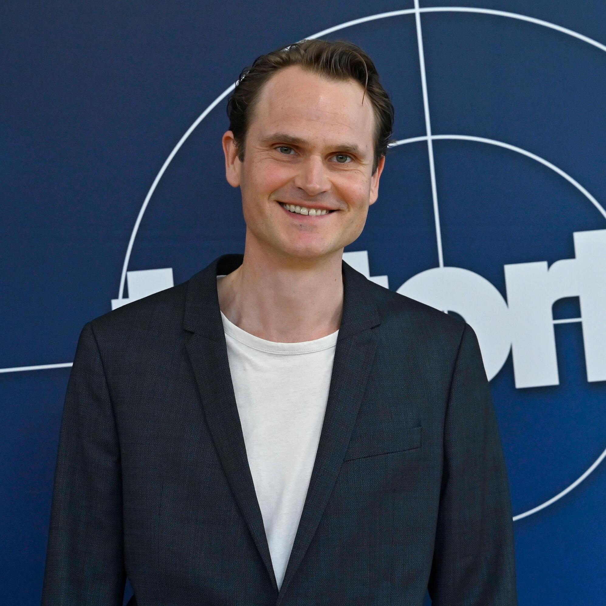 Tabi fit porn turns out that Robin works with her elderly