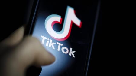 Schnelles Geld durch Ansehen von Videos? TikTok-Beiträge führen in die Irre