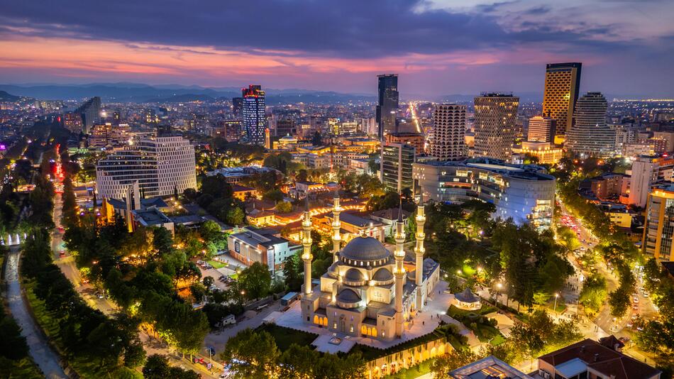 Luftaufnahme von Tirana, der Hauptstadt Albaniens