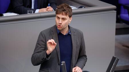 Anzügliche Kommentare und manipulatives Verhalten? Neue Vorwürfe gegen Gelbhaar