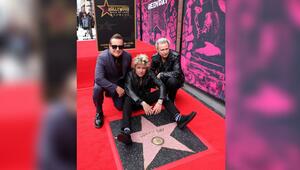Stolz auf den Stern: Tré Cool, Billy Joe Armstrong und Mike Dirnt (v.l.n.r.) von Green Day.